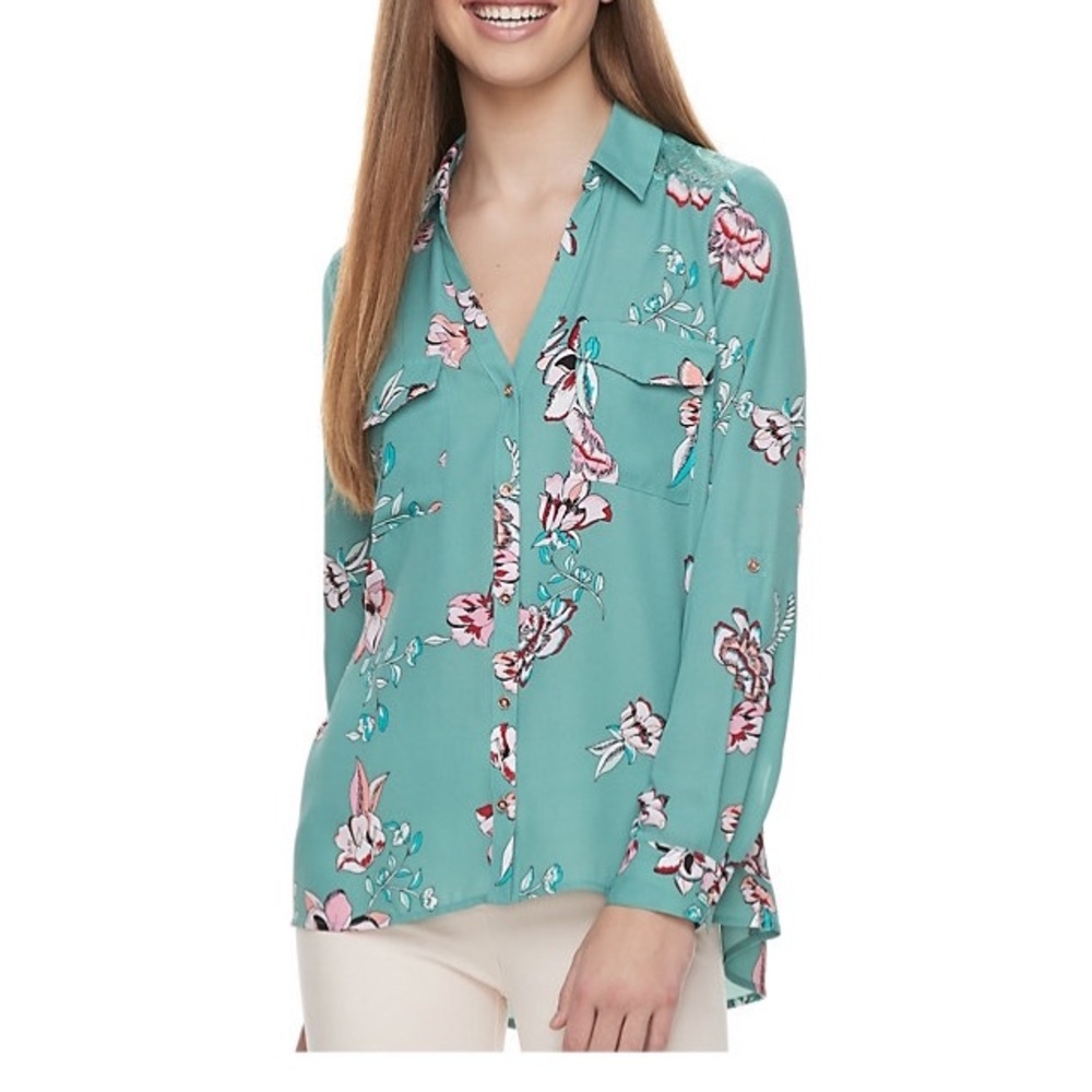 Teal Candie’s roll-tab blouse